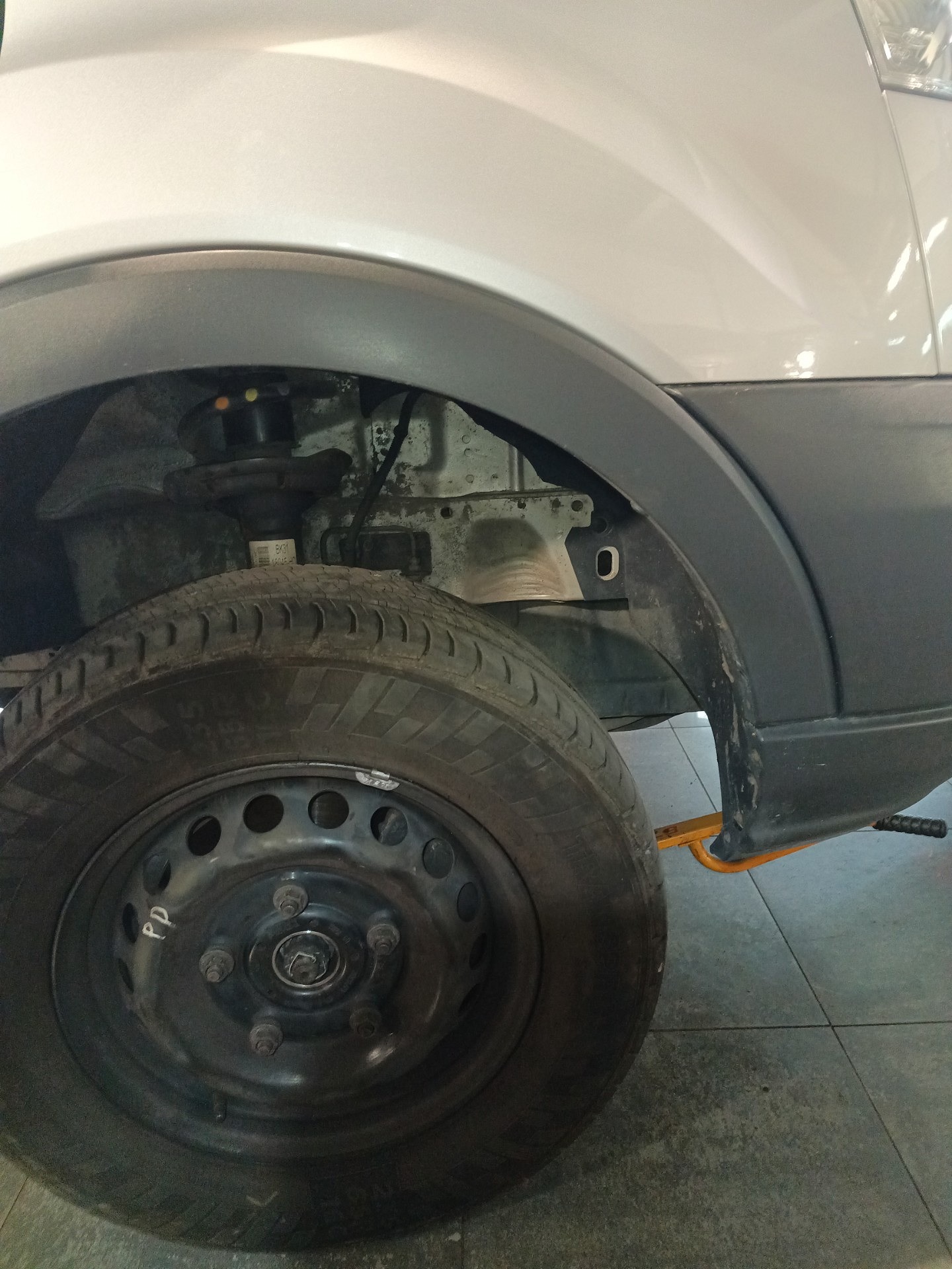 Dodatkowe uwagi z fotorelacji - FORD TRANSIT CUSTOM nadwozie pełne