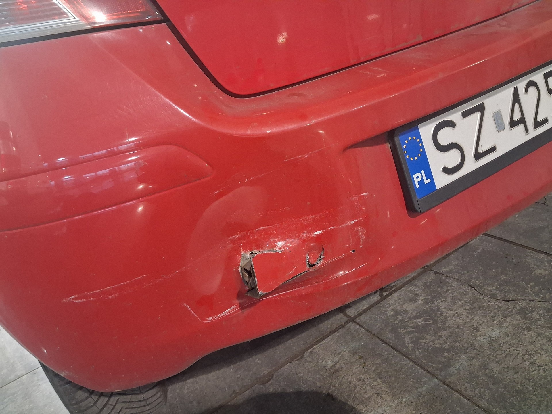 Tył - TOYOTA YARIS