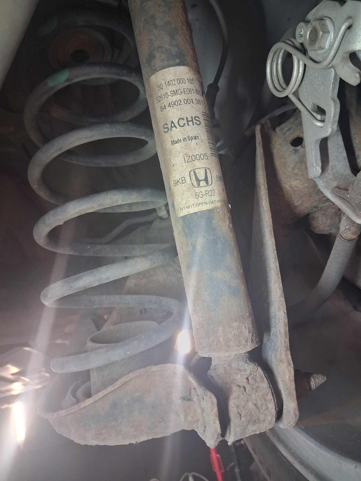 Stan odbojów i osłon na tylnej osi - HONDA CIVIC VIII Hatchback