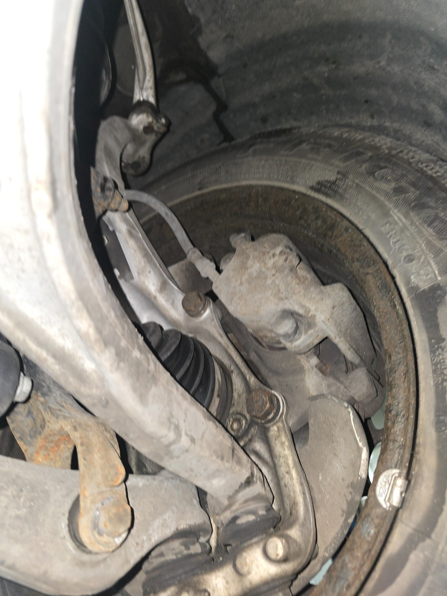 Przewody hamulcowe na przedniej osi - AUDI A4 B8 Avant