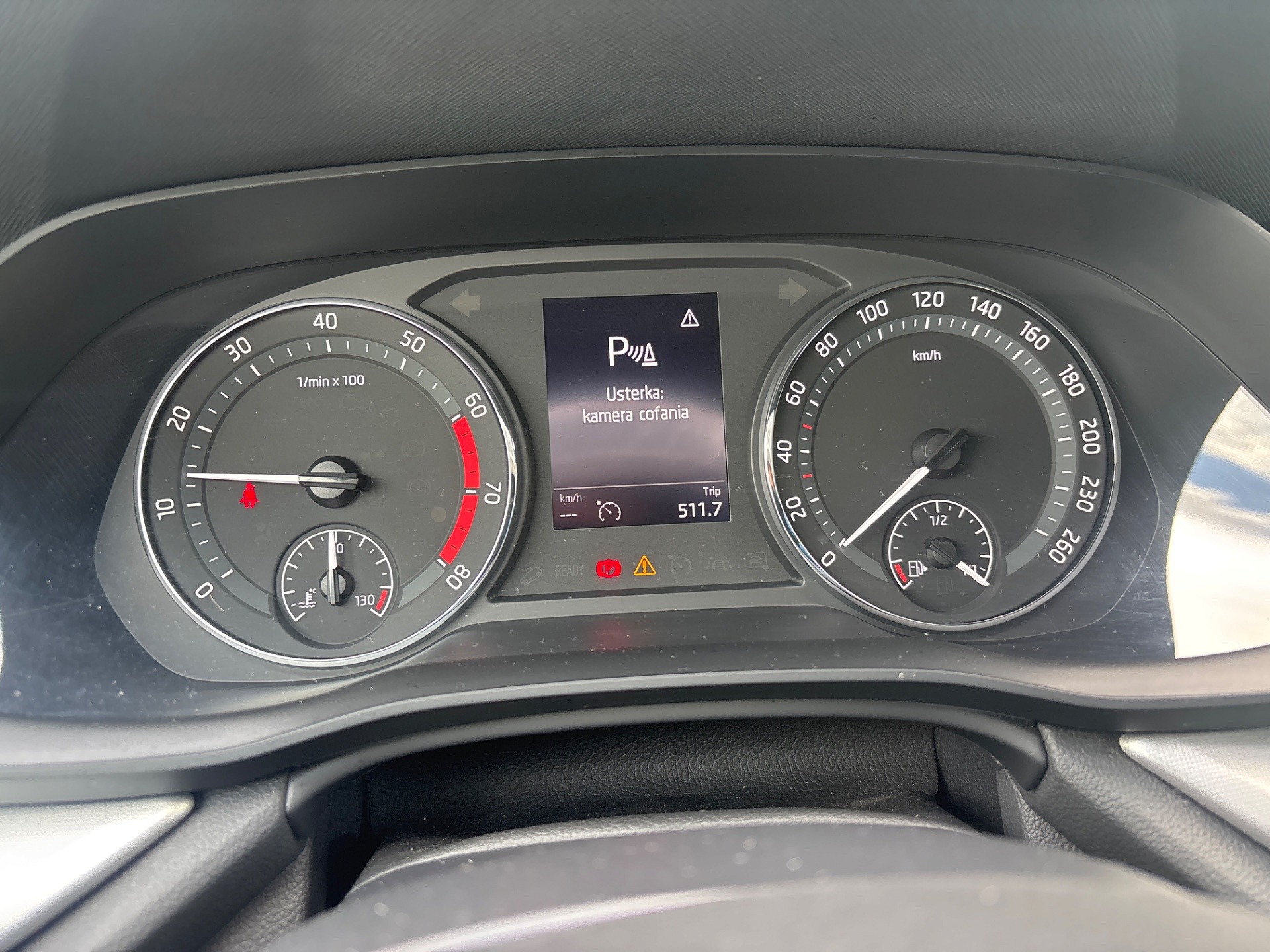 Komunikaty na desce rozdzielczej - SKODA OCTAVIA IV