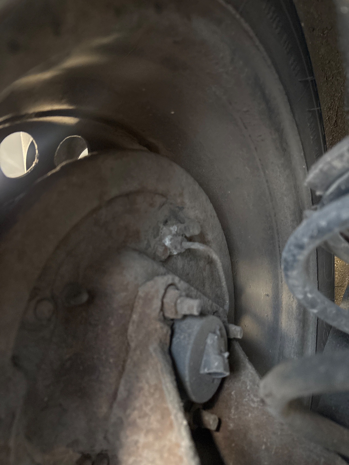 Stan przewodów hamulcowych tylnej osi - OPEL ASTRA G Kombi