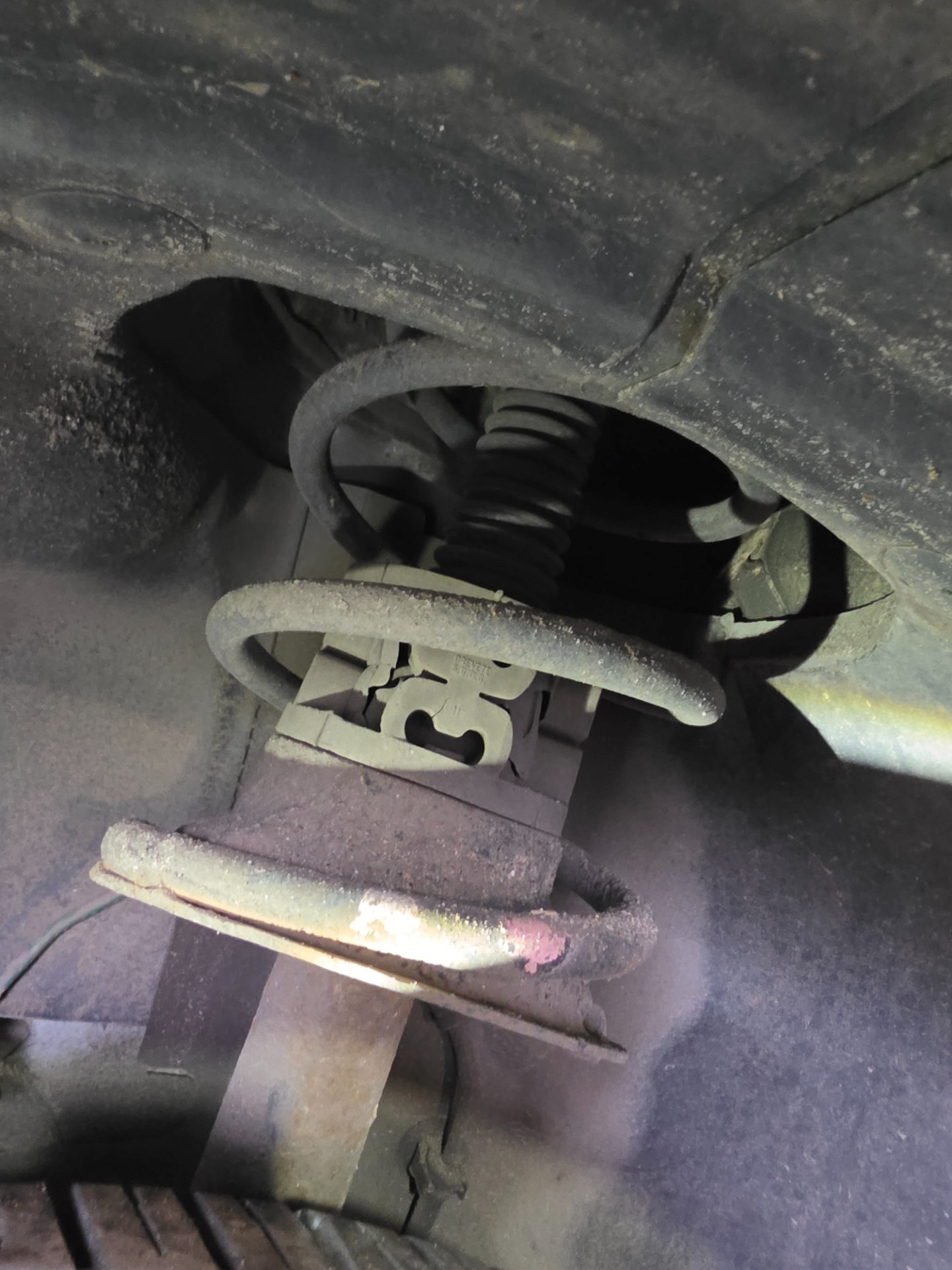 Sprężyny z przodu - RENAULT SCÉNIC I nadwozie wielkoprzestrzenne
