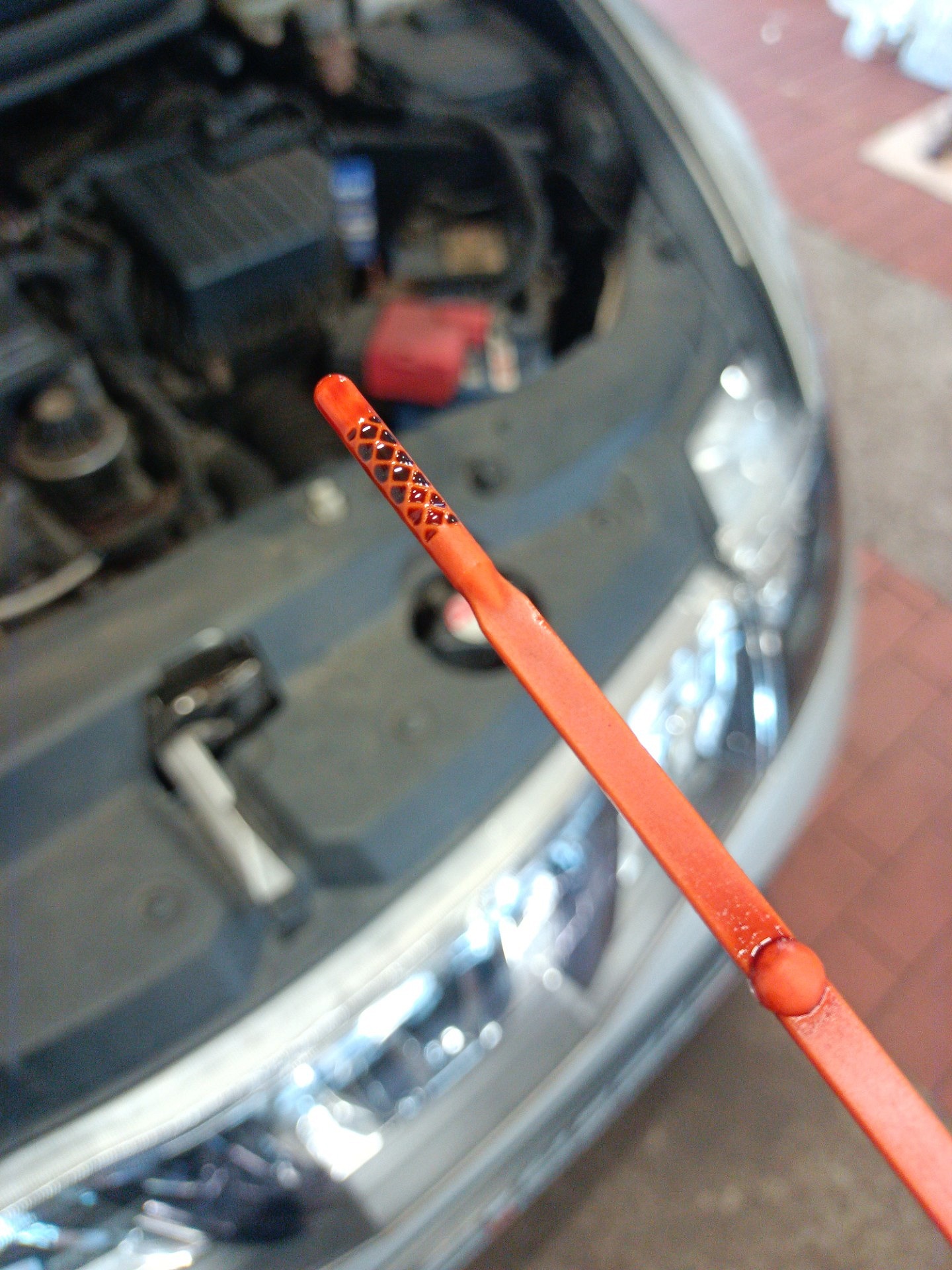 Poziom oleju silnikowego - HONDA CIVIC VIII Hatchback