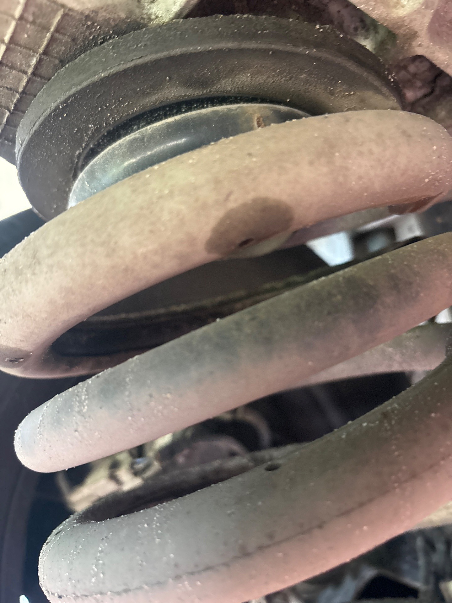 Odboje i osłony na tylnej osi - FORD TRANSIT V363 Furgon