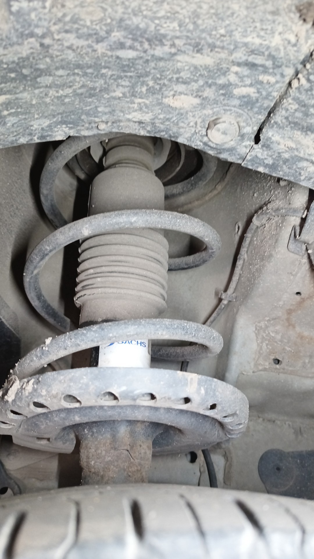 Sprężyny z przodu - NISSAN NOTE